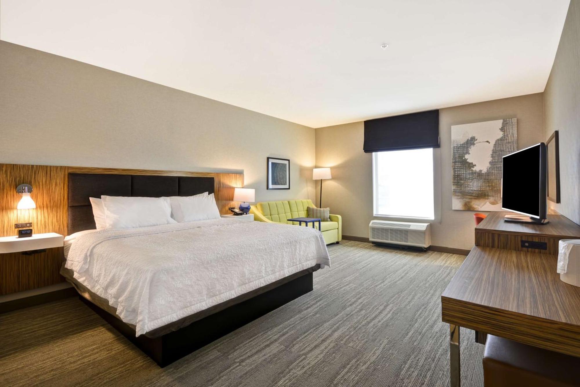 Hampton Inn & Suites Detroit/Уоррен Экстерьер фото