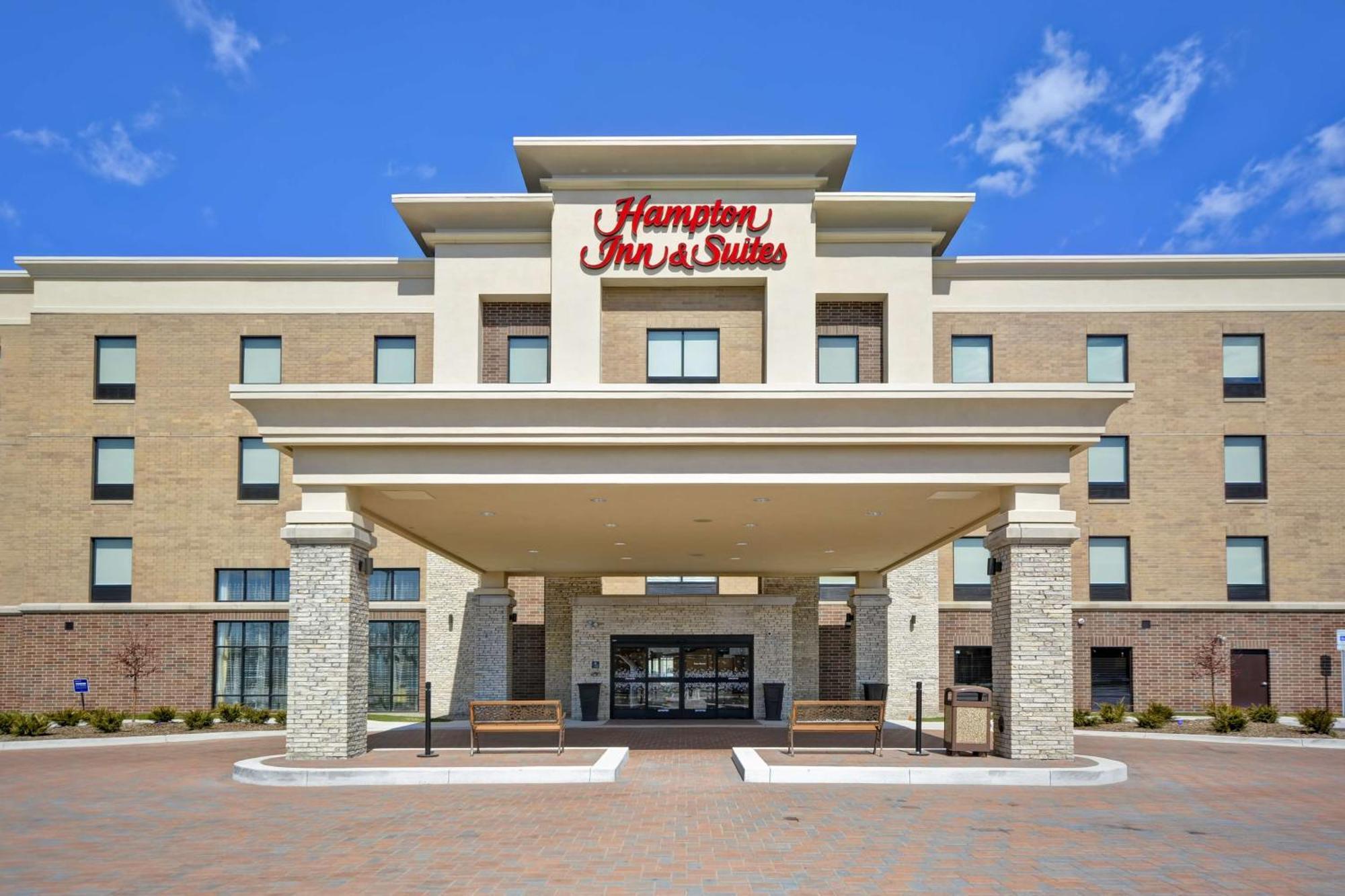 Hampton Inn & Suites Detroit/Уоррен Экстерьер фото