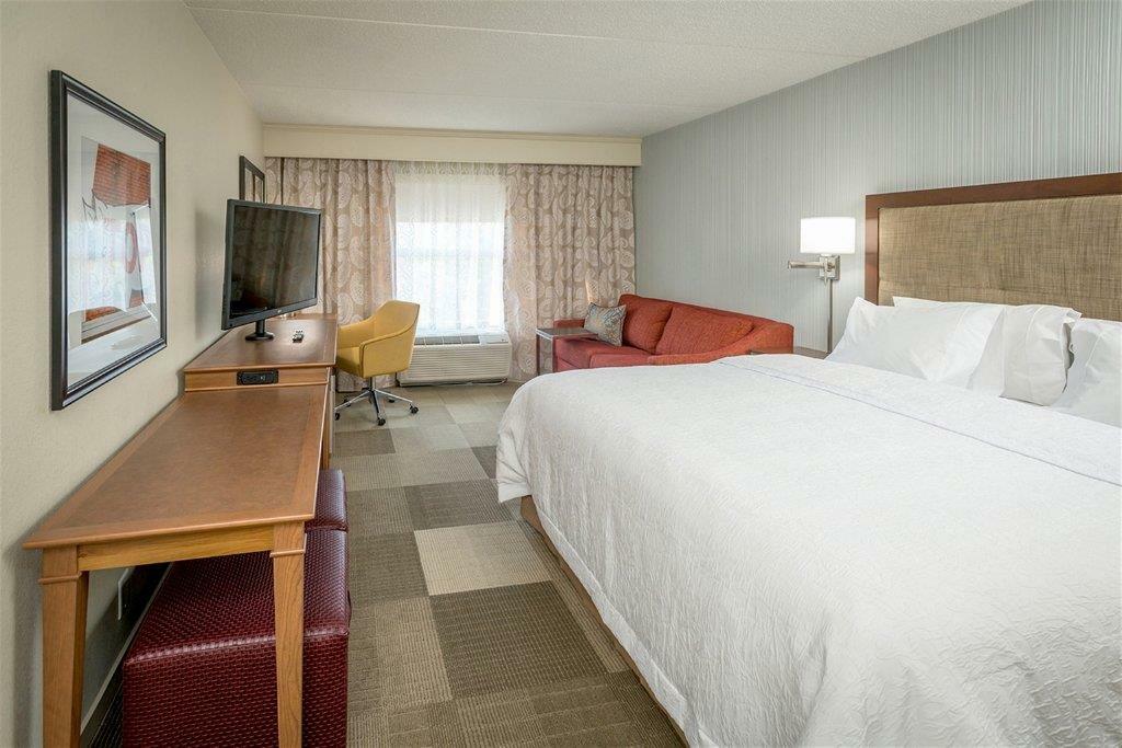 Hampton Inn & Suites Detroit/Уоррен Экстерьер фото
